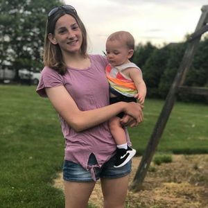 Meet your Posher, Leanne